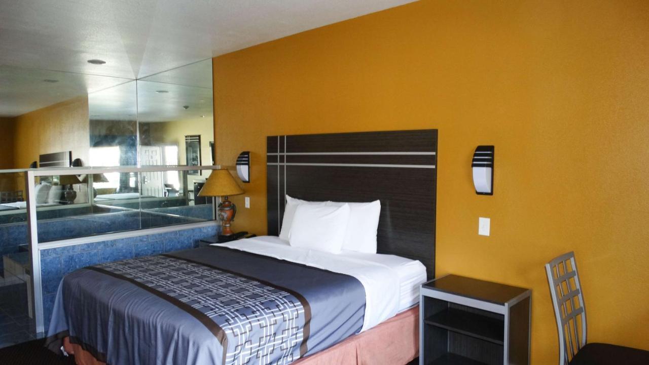 Motel 6 Houston, Tx - Willowbrook Mall المظهر الخارجي الصورة